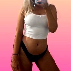 April Arden, the Toronto-Based OnlyFans Model