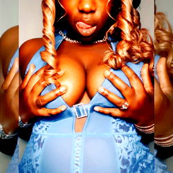 Coco - Onlyfans Model