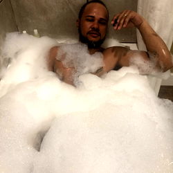 Onlyfans Model A_tyrantseye in Bubbles