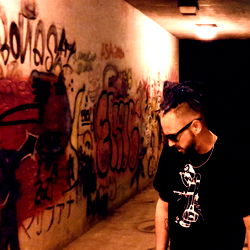 Muze, an Illinois-based artist