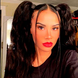 Onlyfans Model Ari Alectra FREE, United States