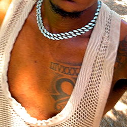 MidWest Hottie: A Rising Star from Houston