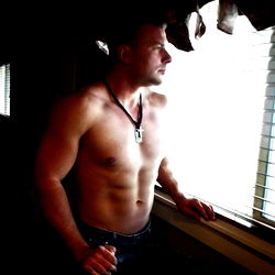 Mr. Serenade, Florida-Based OnlyFans Model