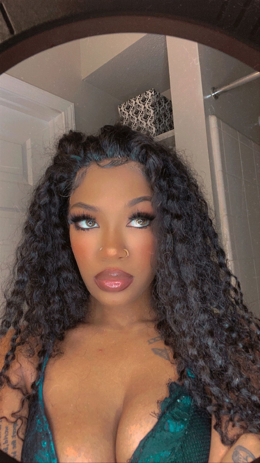 Alliyah Brooklyn photo