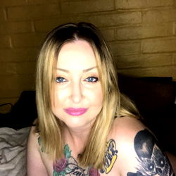 Sara Lonely 🌬🍃✨ photo