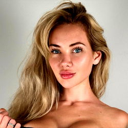 Joanna Rise - Stunning OnlyFans Model, 25