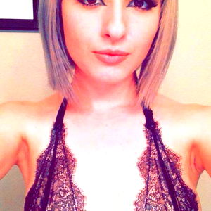 your girl Sara photo