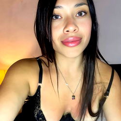 OnlyFans Model Ariel Star