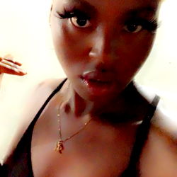 Model SaucyChelle's Spartanburg Stance