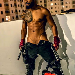 Model ThighsJackson in Character