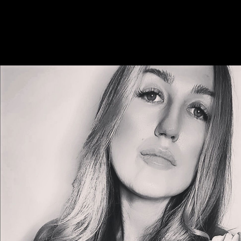 A LEADING DOVE photo