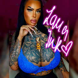 Onlyfans Model Lana_ink Twerks and Flaunts Her Tattoos