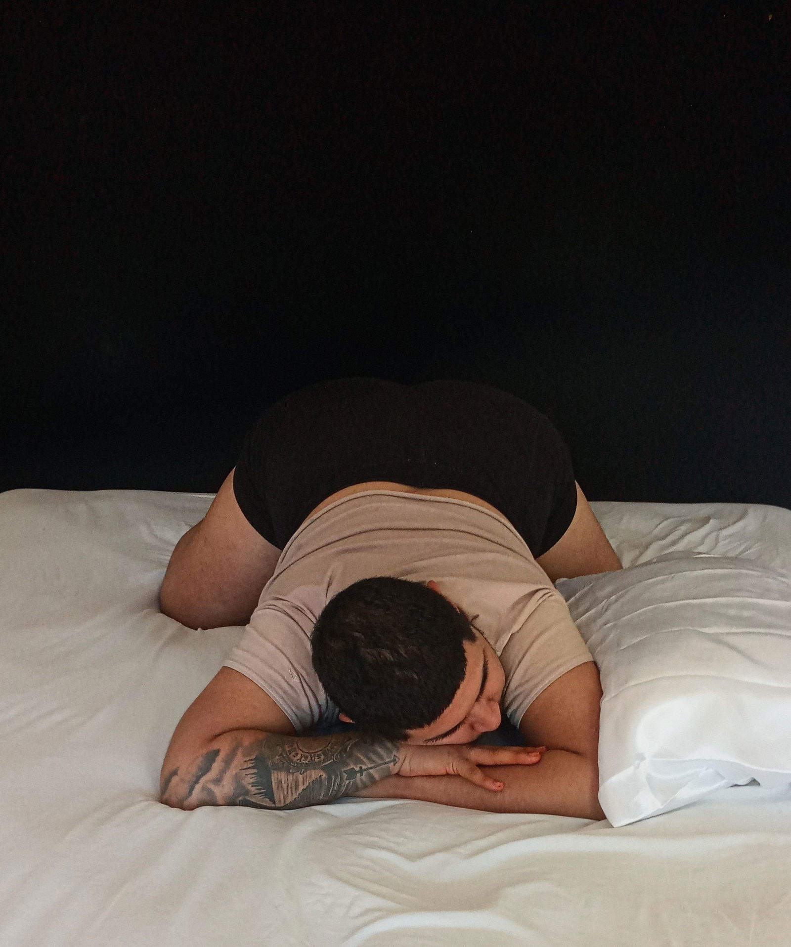 Alebebeofficial photo