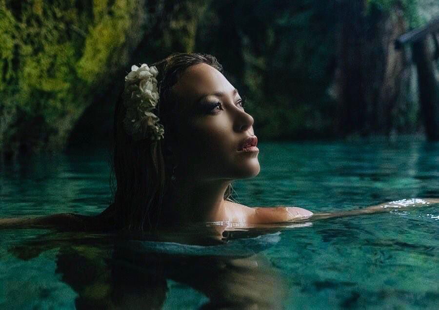 JOI &amp; CUSTOM QUEEN 👸 photo