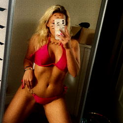 Amber: A Fitness Model's Day at the Gym