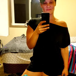 OnlyFans L80Luna Sharing a Peek into Her Personal Space