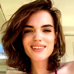 Model Amber Moons, 🌙 from South Carolina, shares a relaxed moment on the beach 🏖️🌴