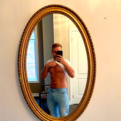 Model Photoshoot with Alex Bailey