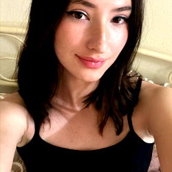 Trendy Model with Gaming Interests - Natty Licious 🎮