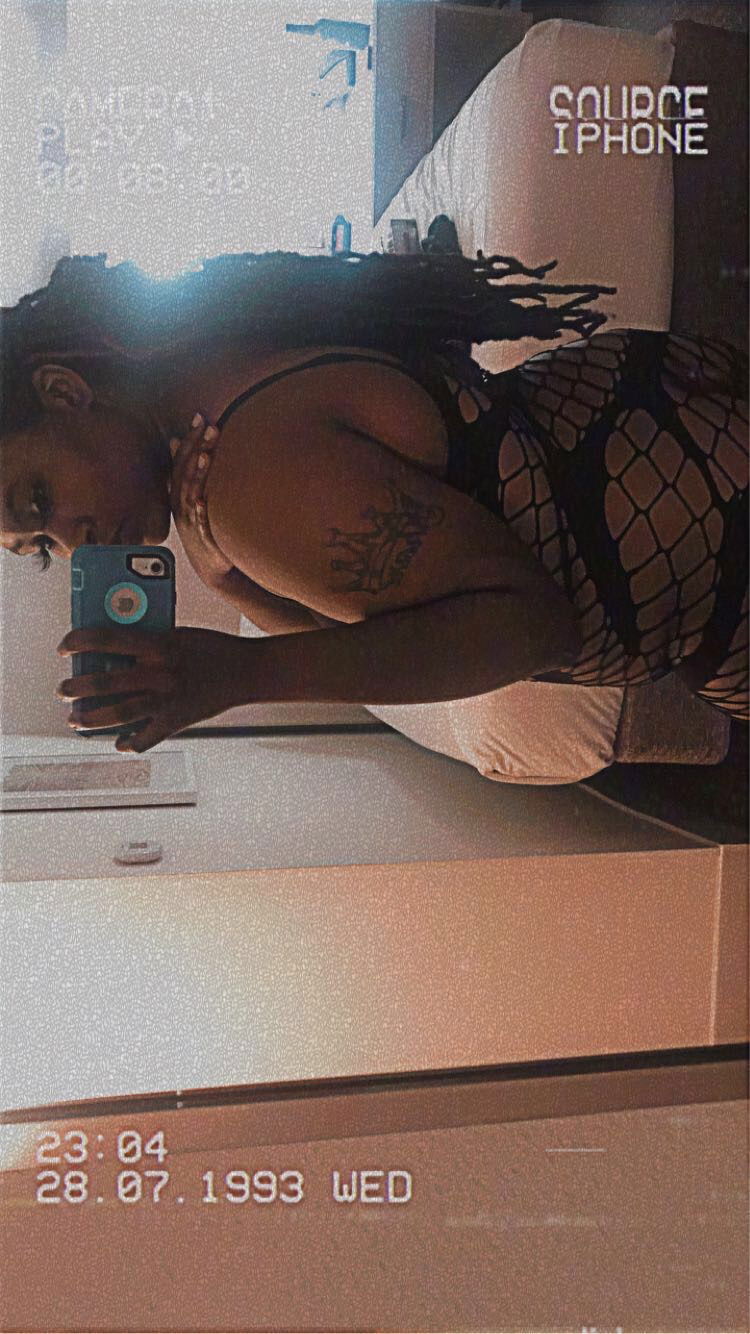 Adiva 🍯💫 photo