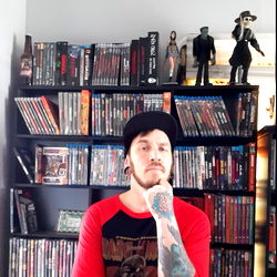 ScottieRotten, a gamer's haven with books and games galore