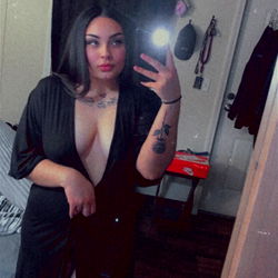 LePetiteMorté: A Model Photoshoot