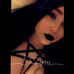 Cute Lilred OnlyFans