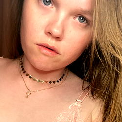 Mel's Captivating Instagram Post