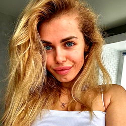 Alice Portman - Dreamland 🍓