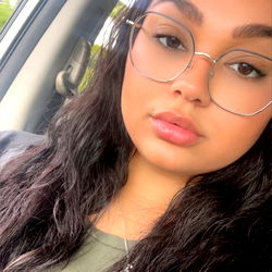 OnlyFans Model Princess Lee: A Profile in Pictures