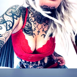 Jenn Dee: OnlyFans Model