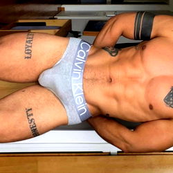 𝕃𝕚𝕒𝕞 𝔾𝕒𝕝𝕥𝕪 𝕋𝕠𝕡 𝟙% photo