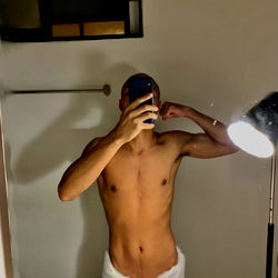 Costa Rican Model Pedro in Mirror Selfie