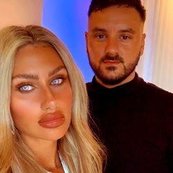 South West Fitness Model Sian&ampRyan Posing with a Man