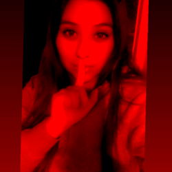 Ara's Exclusive Red and Black Photo