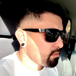 Fans of Mauricio - Strong Vibes