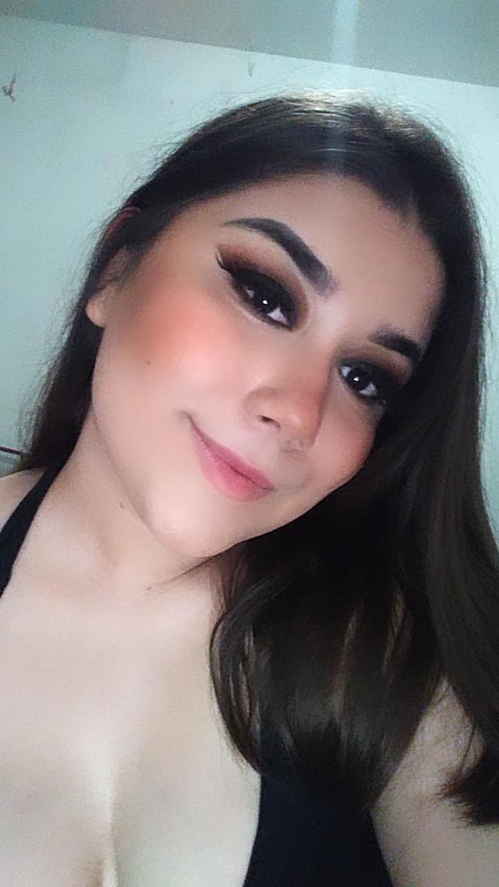 Alejandra Sarai photo