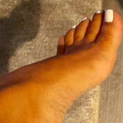 Exotic Footwear on Asianbabe2000