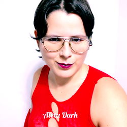 Female Model Alexa Dark