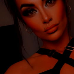 Raya - Exotic and Alluring Model