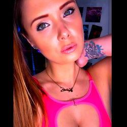 𝓑𝓪𝓲𝓵𝓮𝔂 𝓚𝓷𝓸𝔁 photo