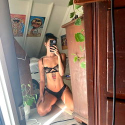 Onlyfans Model Azure Posing in Bedroom