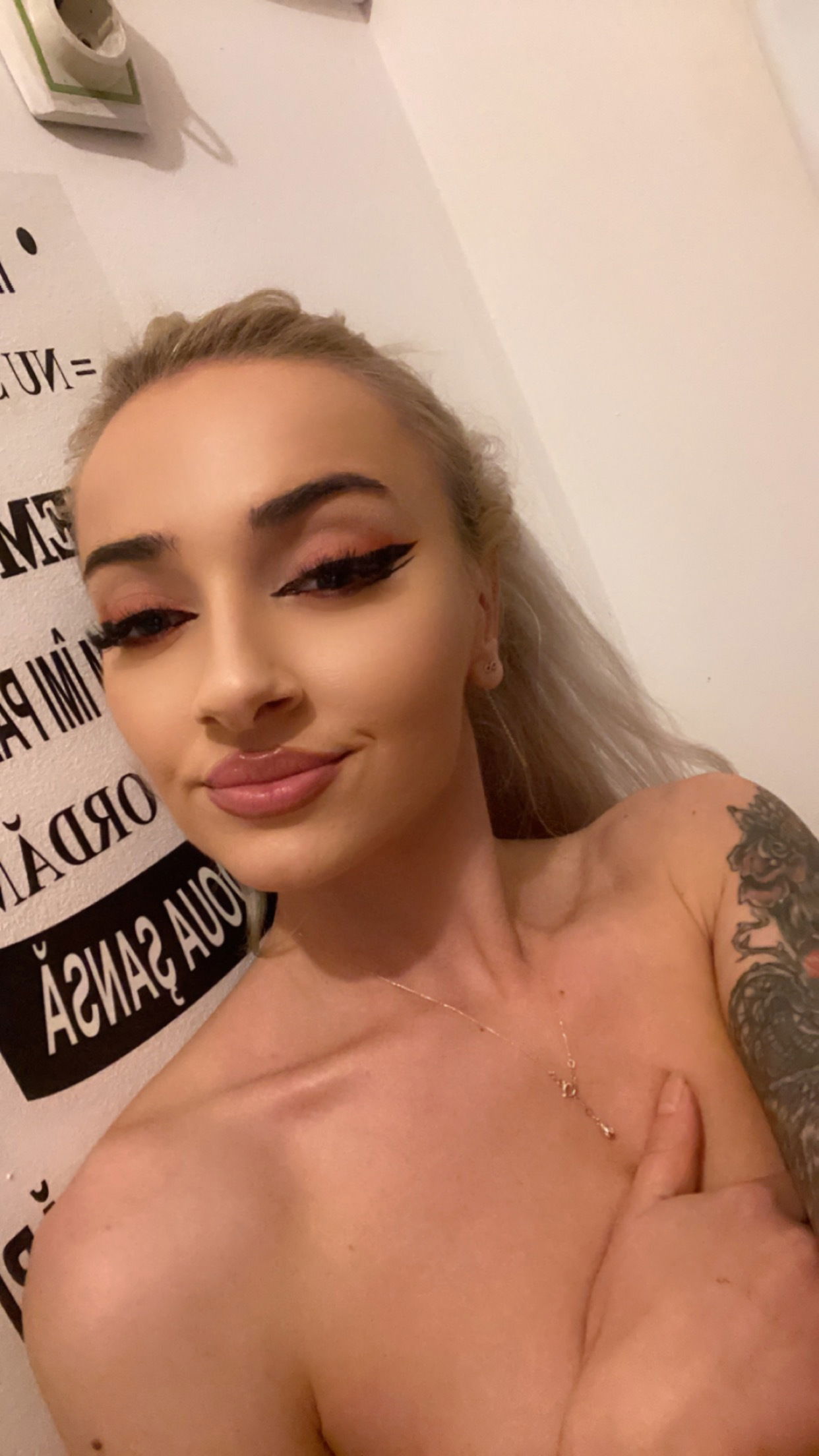 Beatrice Anabel photo