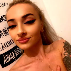 Beatrice Anabel photo