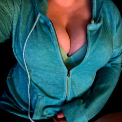 Selena's OnlyFans Photoshoot