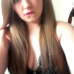 Onlyfans Model Alexa Schofield - Aesthetically Pleasing Portrait