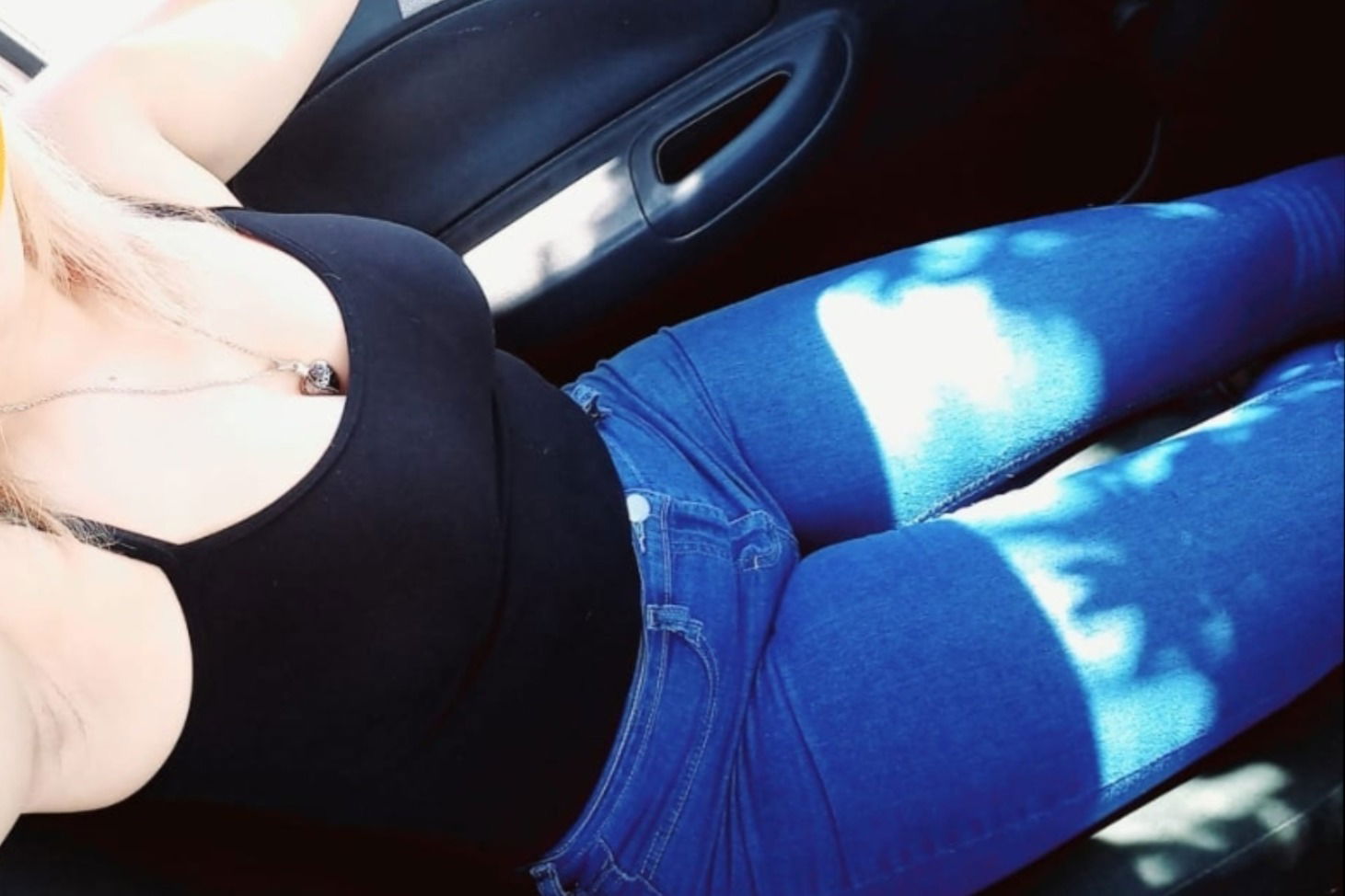 Alejandra 😈 photo