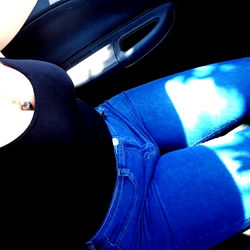 Alejandra 😈 photo