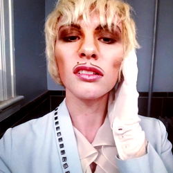 Extravagant Astor Wilde - The Blonde Icon of Cincinnati