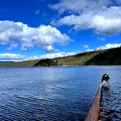 Shamún in serene natural setting